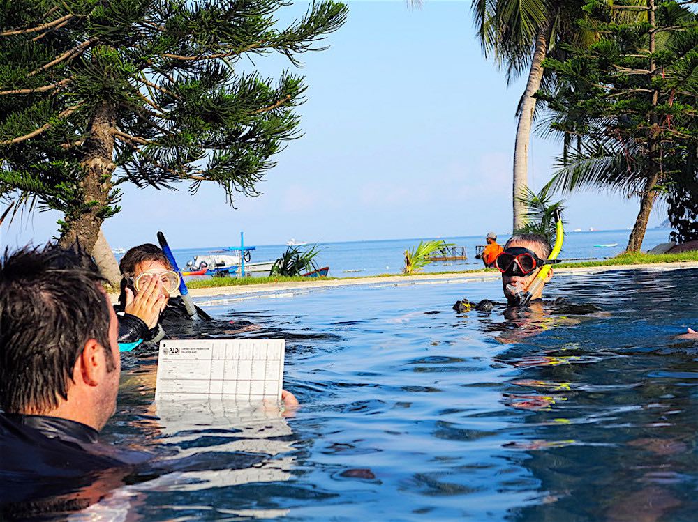 Dive Instructor training on Koh Tao