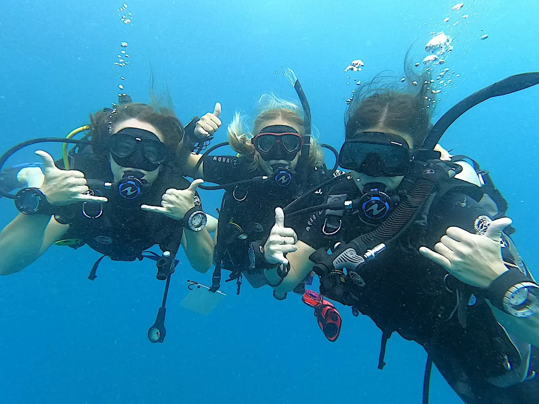 best fun dive in thailand - dive computers and compass