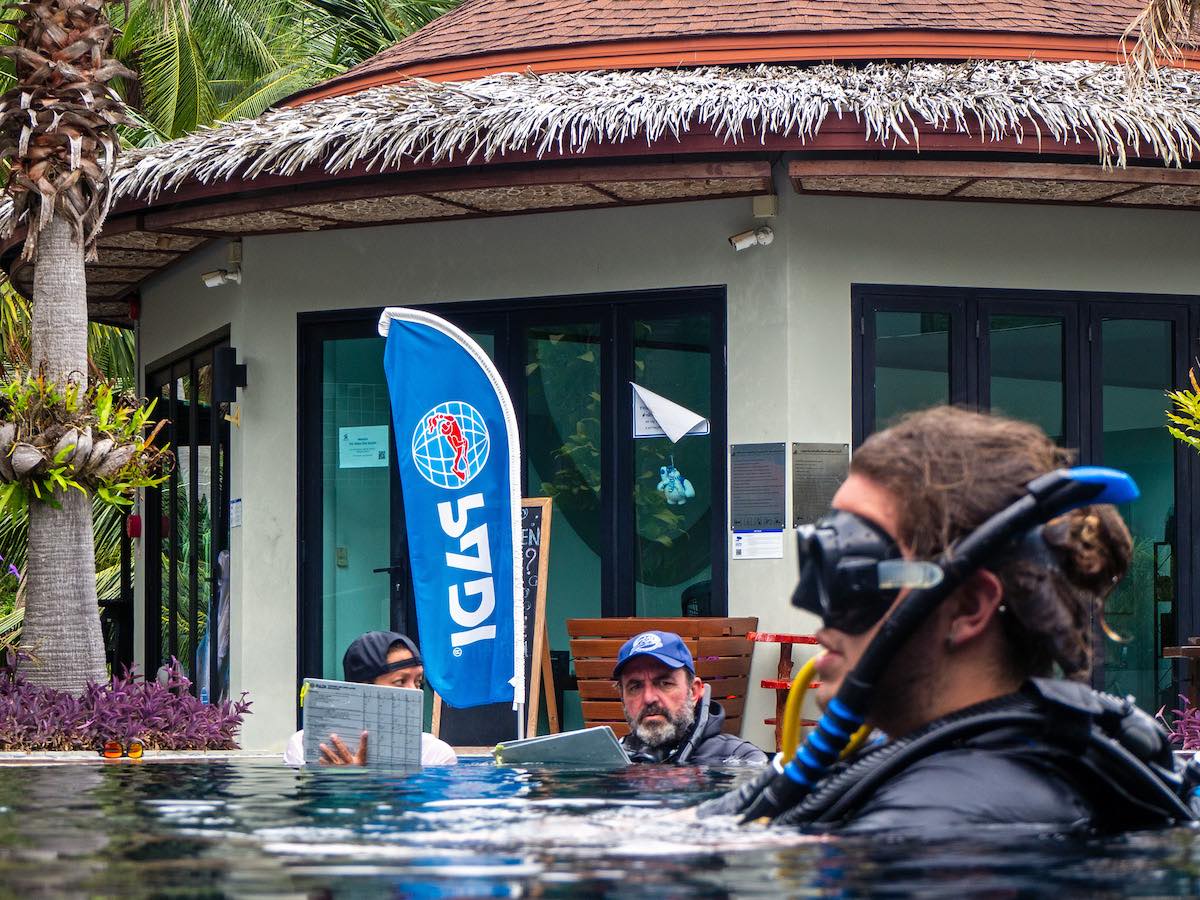 PADI dive instructor course in thailand - candidate pool skills