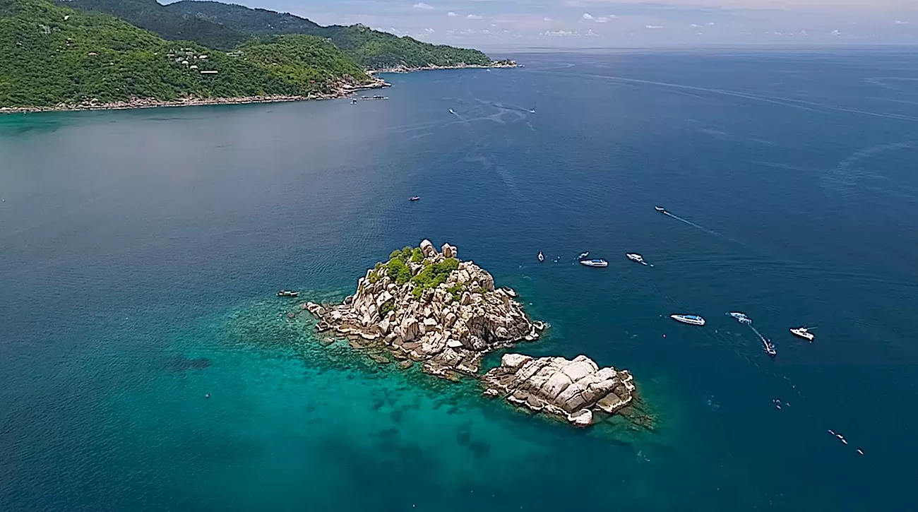 fun diving trips thailand - shark island