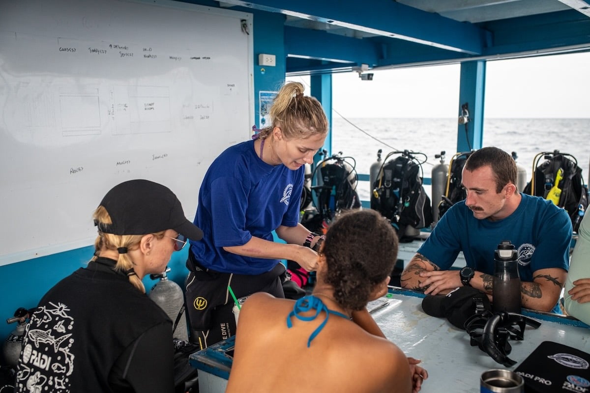 Briefings zum Divemaster Praktikum in Koh Tao - Thailand